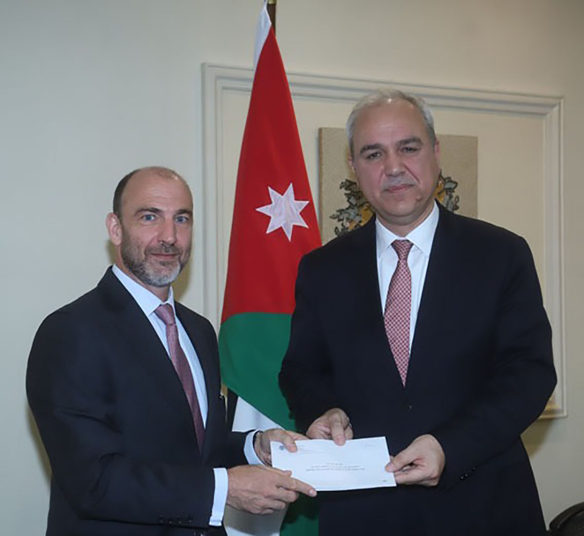 الخارجية تتسلم نسخة من أوراق اعتماد السفير البلجيكي