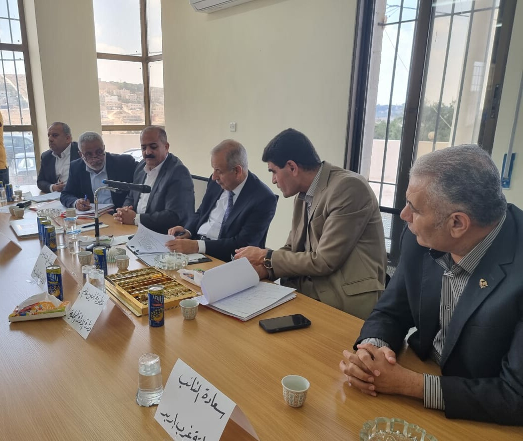 كريشان يتفقد واقع الخدمات في بلدتي غرب إربد والطيبة