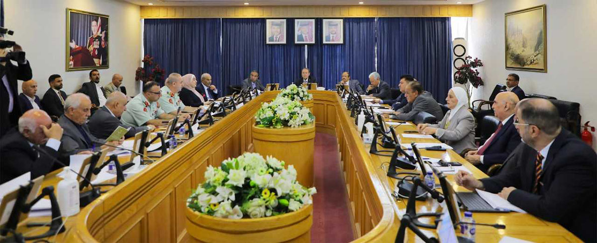 قانونية الأعيان تقر معدلي خدمة العلم والضباط