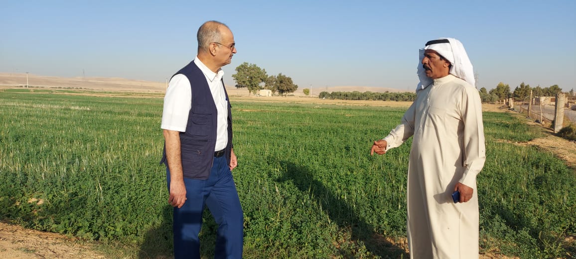 مدير عام المؤسسة التعاونية يتفقد مشاريع في إقليم الجنوب