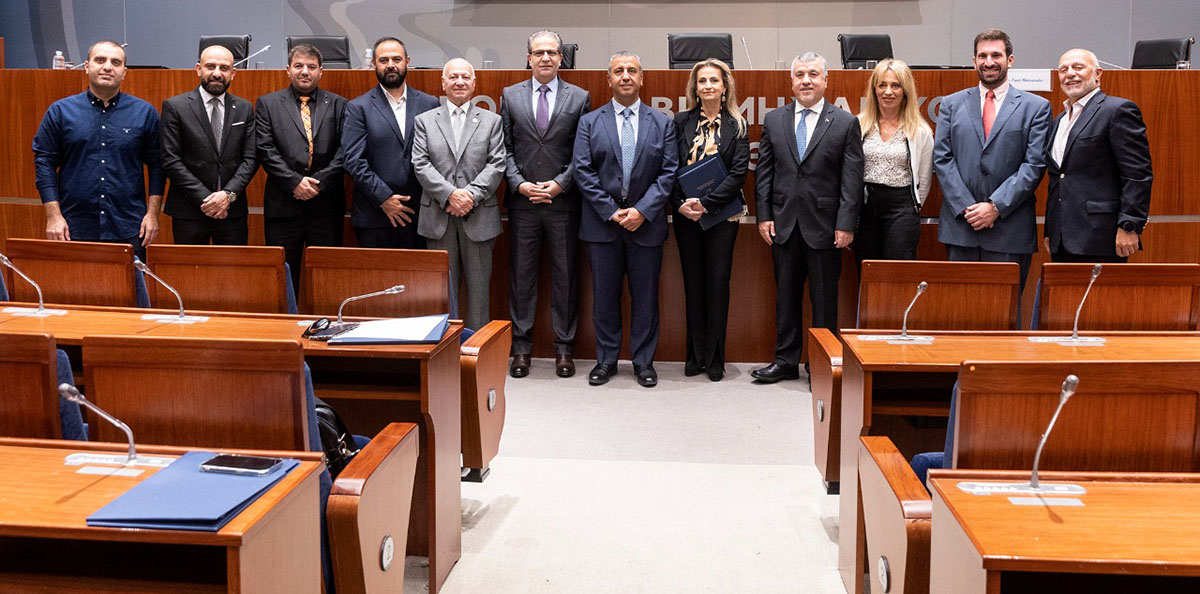 وفد اقتصادي يختتم زيارة عمل لليونان