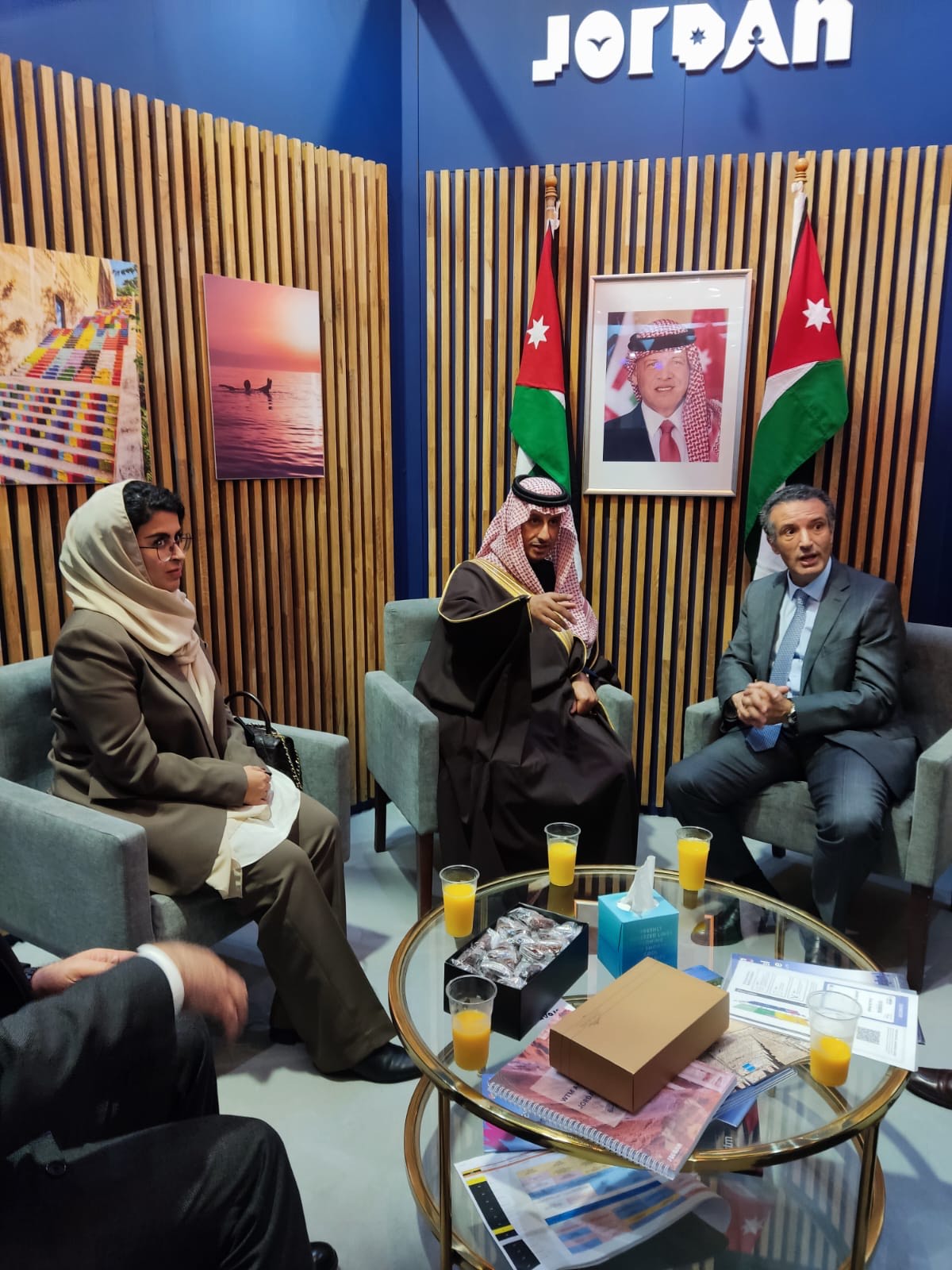 وزير السياحة يبحث مع نظيره السعودي سبل تعزيز العلاقات الثنائية