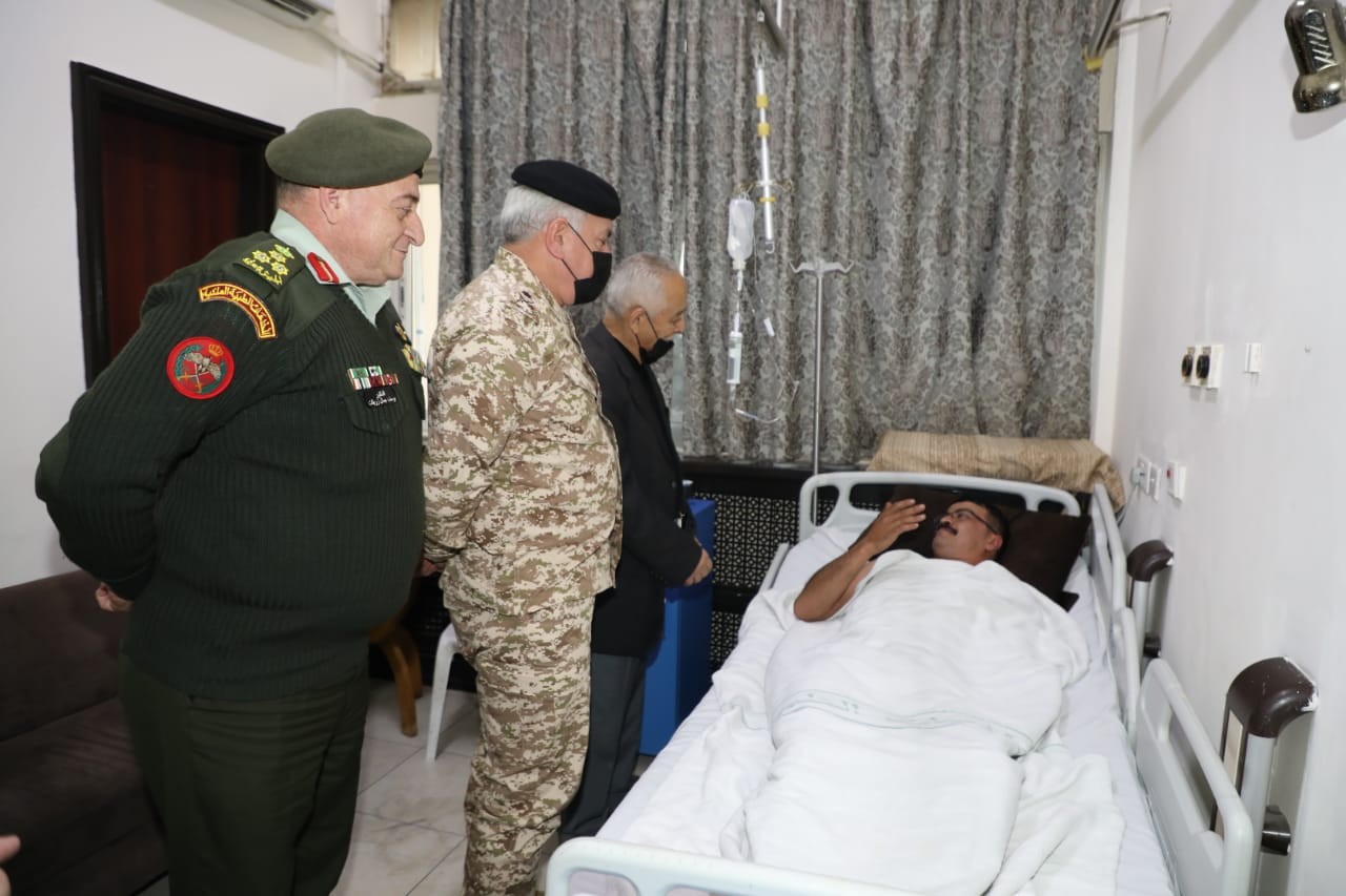 بتوجيهات ملكية... العيسوي والحنيطي يطمئنان على صحة مصابي أحداث الحسينية بمعان