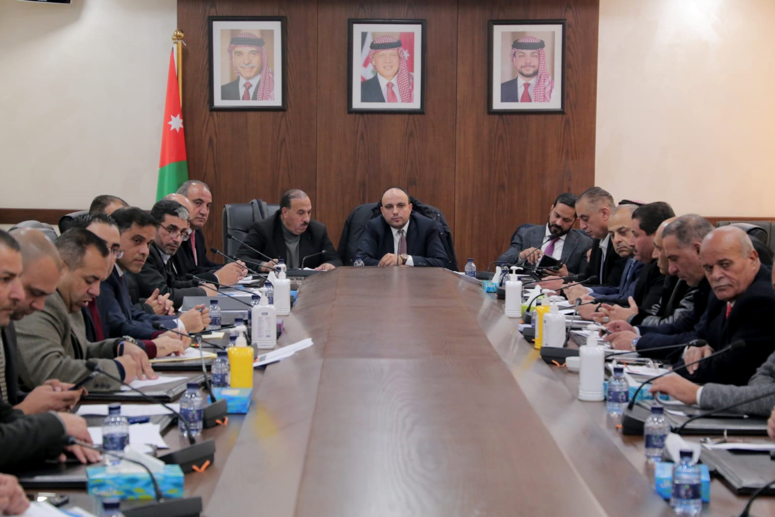 “الإدارية النيابية” تبحث التعيين بـ”الأمانة” وتعديل أوضاع موظفي الفئتين الأولى والثانية