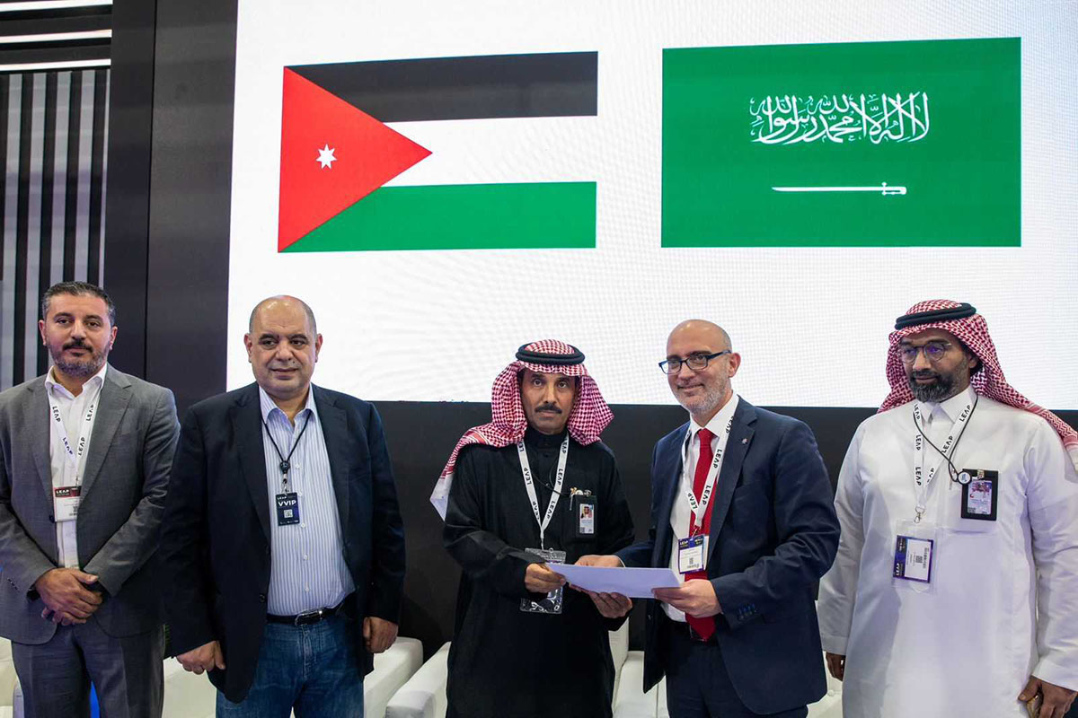 توقيع مذكرة تفاهم بين إنتاج وشركة لمحة المستقبل السعودية