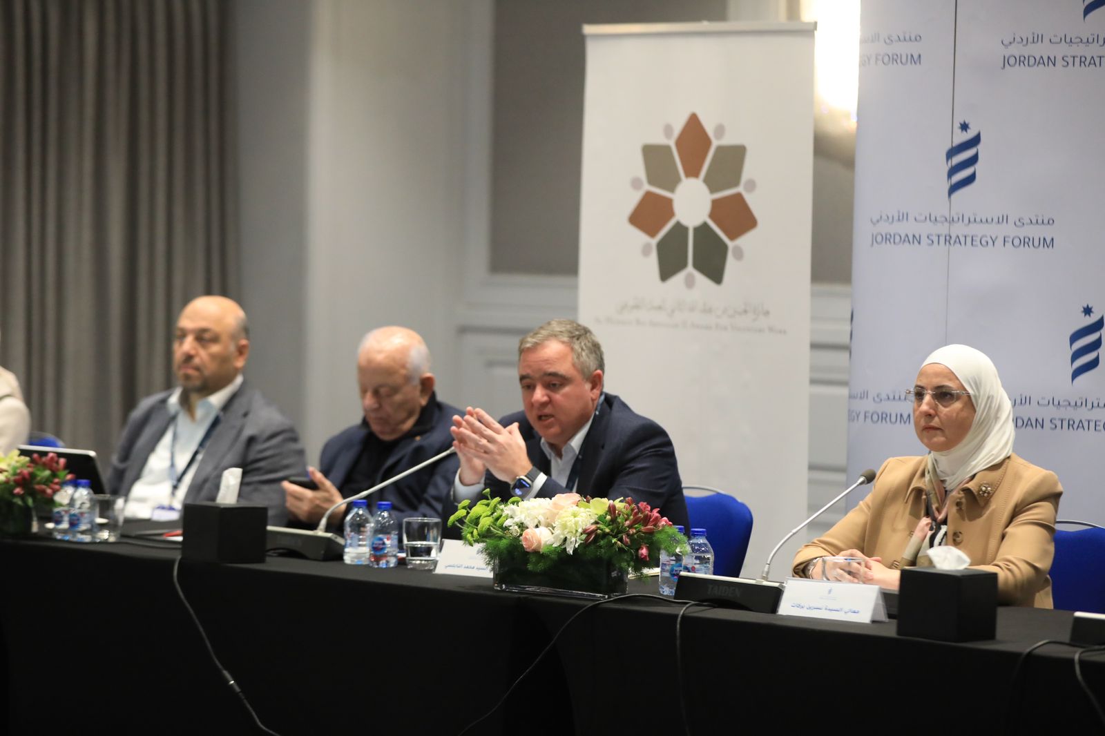 وزير الشباب: تمديد التسجيل بجائزة الحسين بن عبدالله الثاني للعمل التطوعي حتى 15 آذار