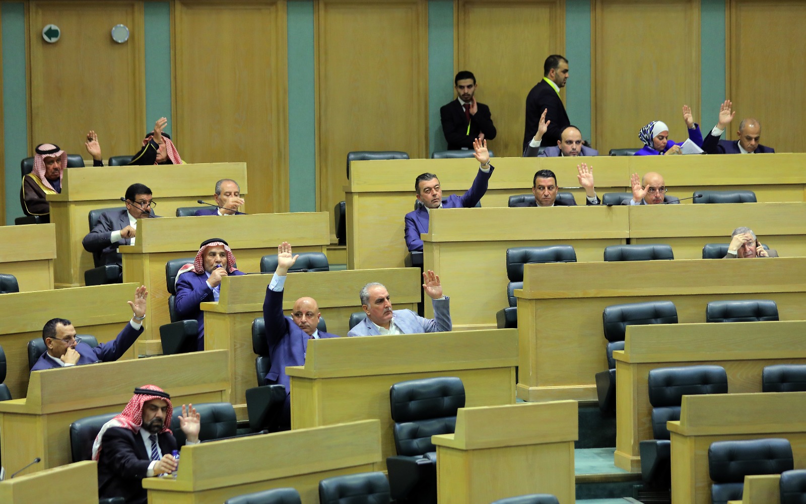 مجلس النواب يقر عددا من مواد معدل قانون المنافسة