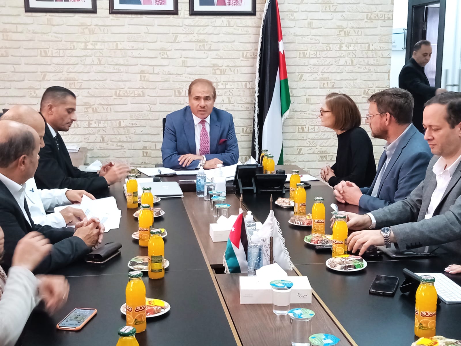 وفد من الوكالة الأميركية للتنمية يطلع على مشاريع مياه اليرموك