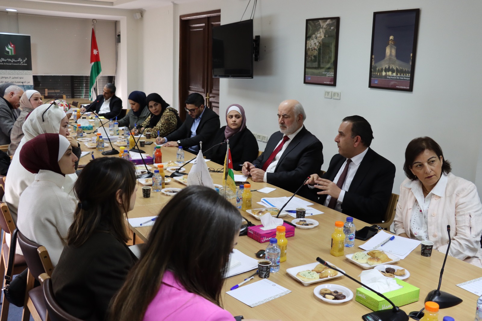 الاقتصادي والاجتماعي يبدأ بإعداد دراسة حول الجمعيات التعاونية