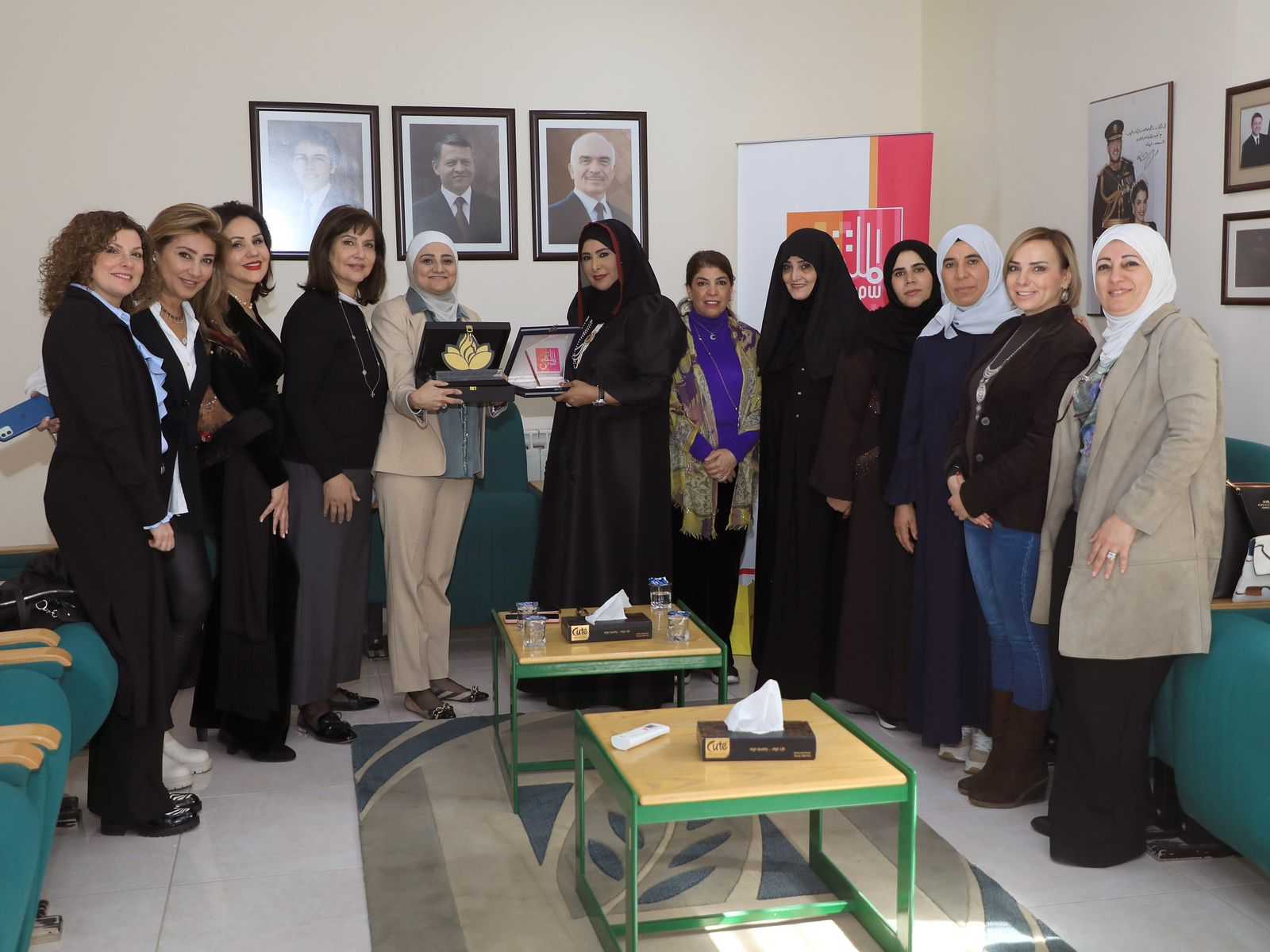 بحث التعاون بين ملتقى سيدات الأعمال وجمعية الإمارات لرائدات الأعمال