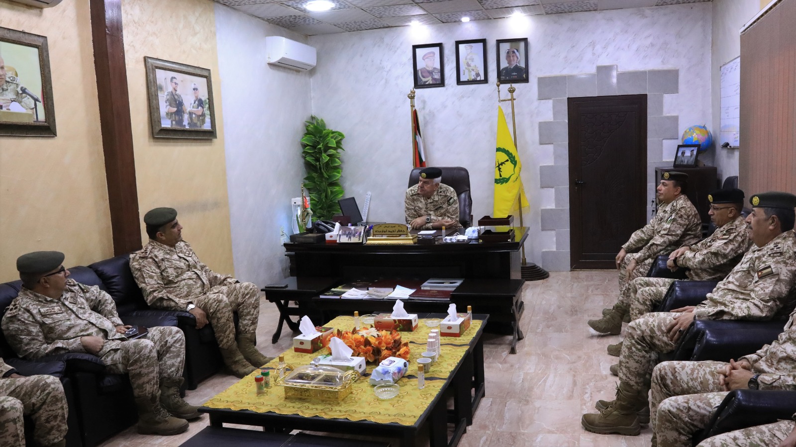 الحنيطي يزور لواء حرس الحدود ومركز الإسناد اللوجستي