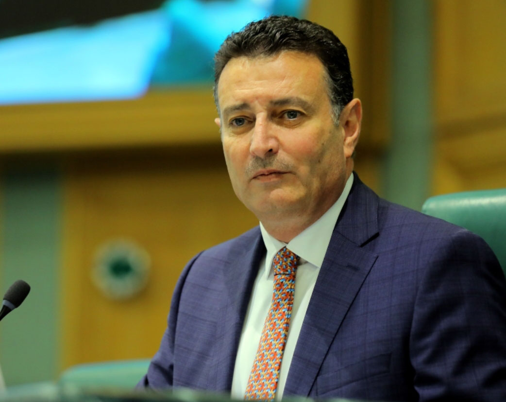 رئيس مجلس النواب يهنئ بعيد الفصح المجيد