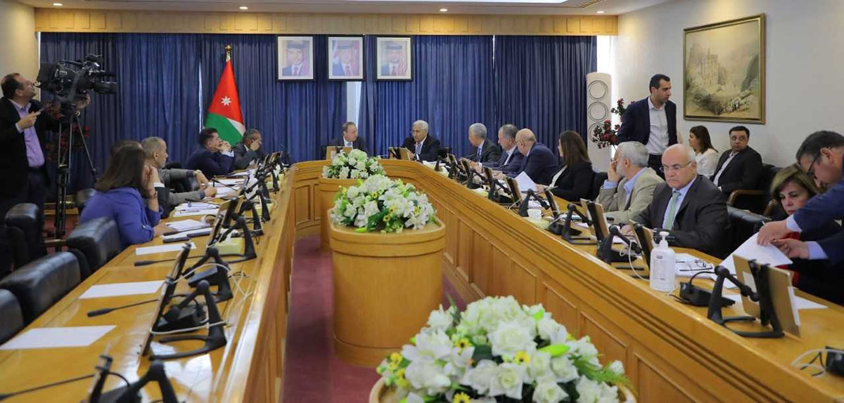 قانونية الأعيان تواصل مناقشة النظام الداخلي للمجلس