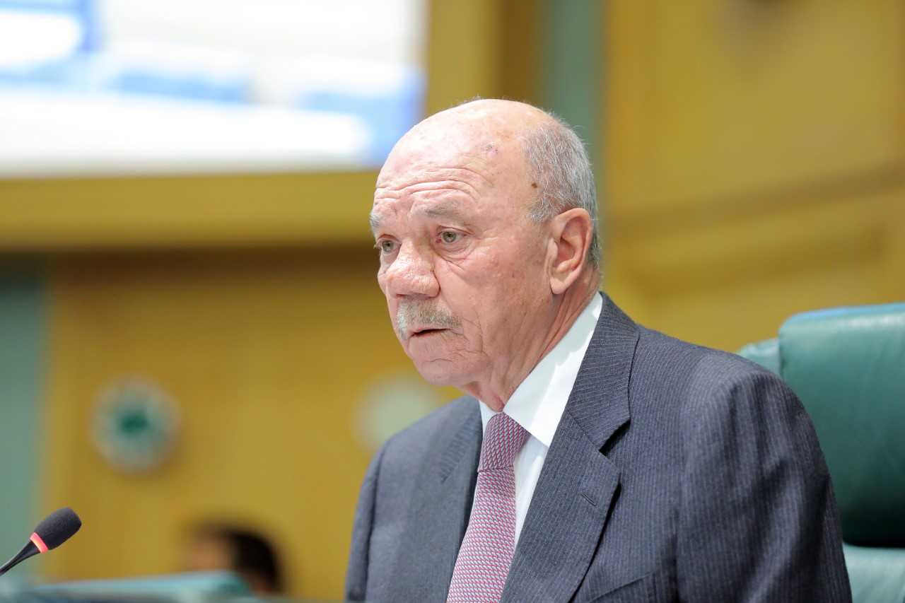 الفايز ورئيس وزراء رومانيا يؤكدان أهمية تعزيز العلاقات الثنائية وتطويرها