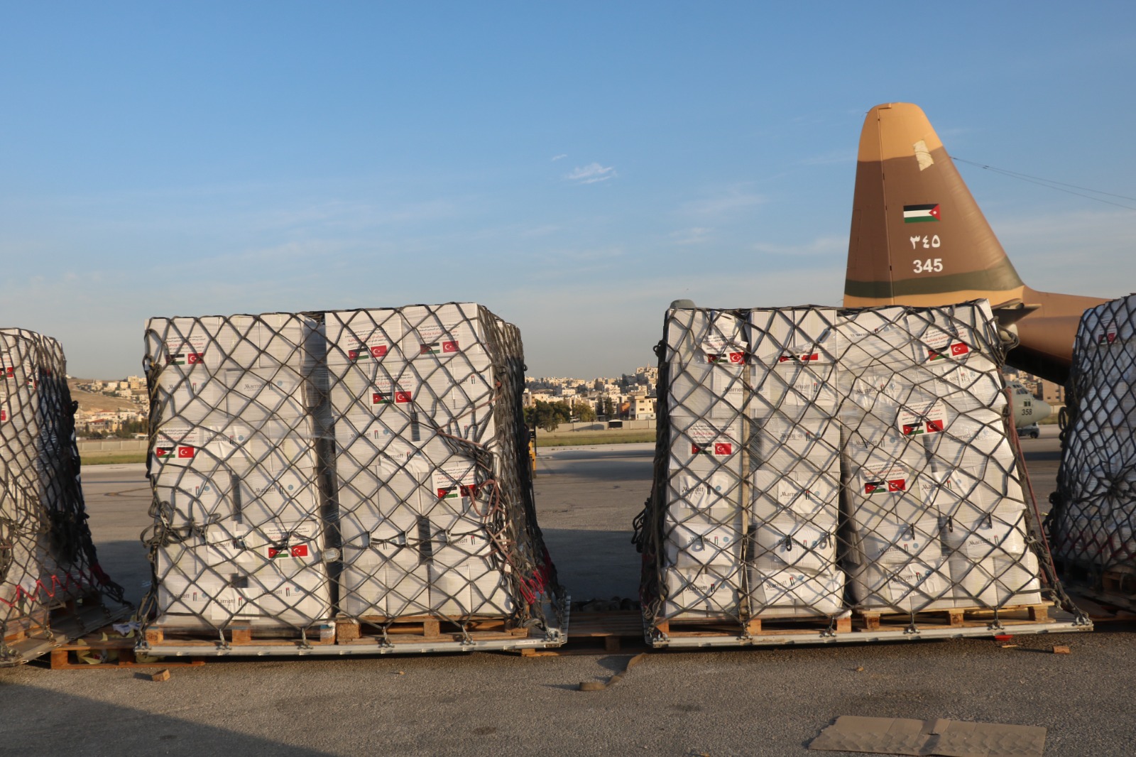 الأردن يرسل طائرة مساعدات جديدة الى تركيا