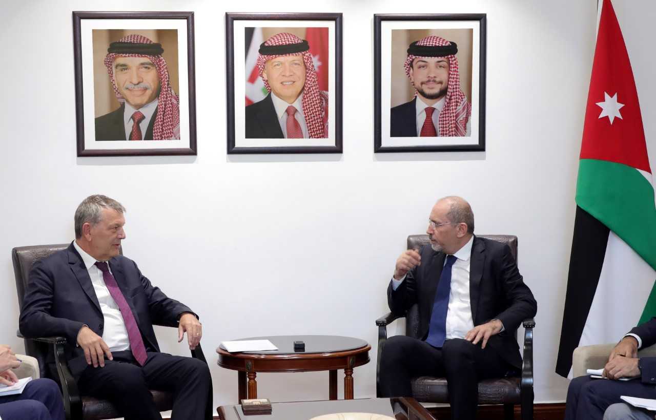 وزير الخارجية يلتقي المفوض العام لوكالة الأونروا