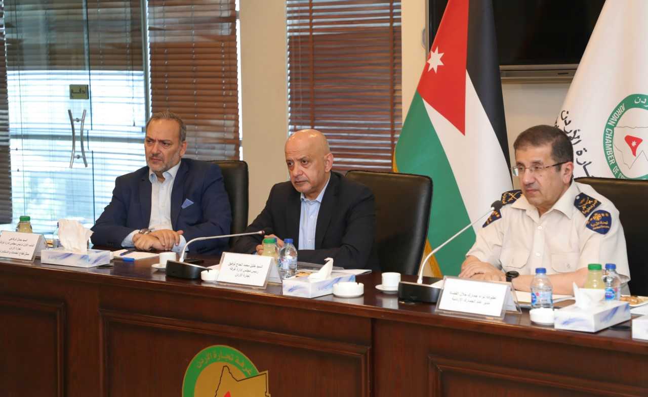 تجارة الأردن والجمارك تتفقان على تشكيل لجنة عليا مشتركة للقطاع التجاري