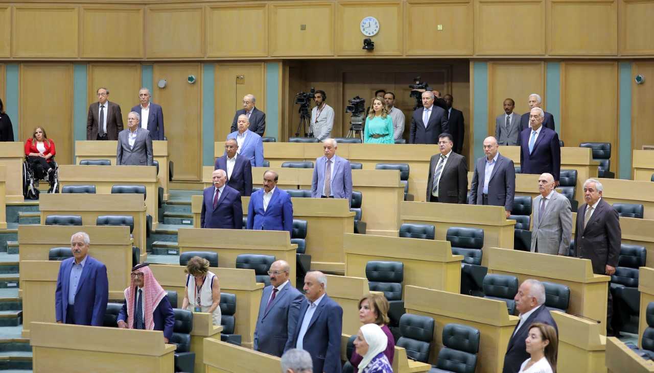 الأعيان يصادق على معدل قانون الشركات