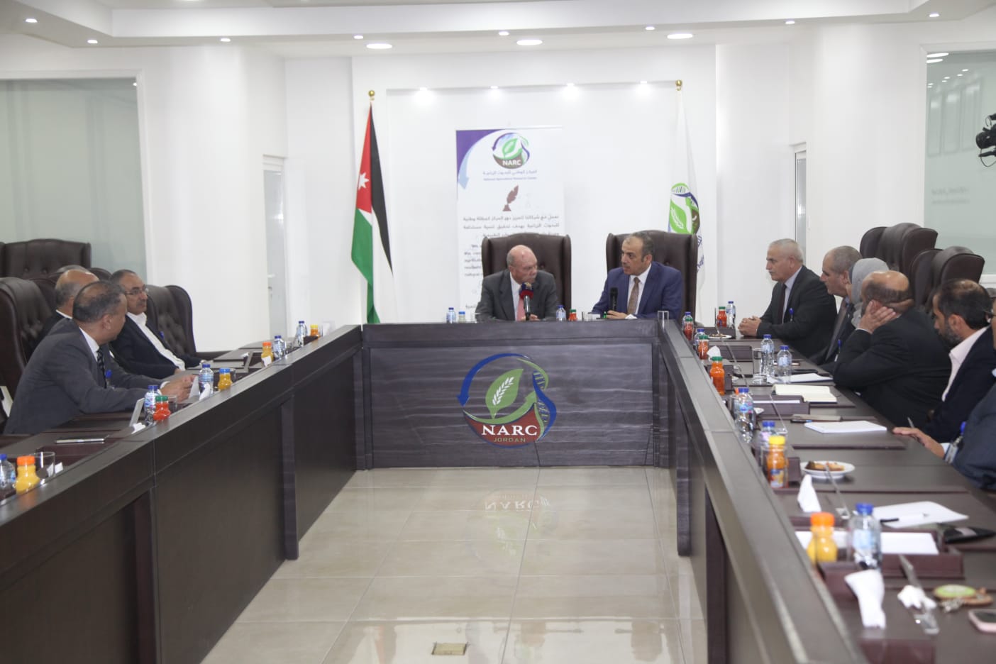 الفايز يطلع على دور مركز البحوث الزراعية