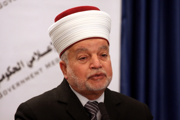 حسين:التدخل في الشعائر الدينية مرفوض وقوانين دولية حفظت حرية الأديان