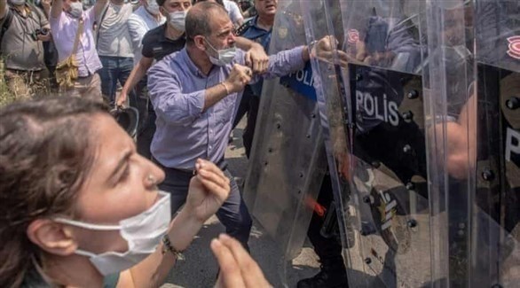 هكذا قمع أردوغان حزباً شكل تهديداً حقيقياً له