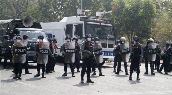 ميانمار: المجموعة العسكرية تفرض الأحكام العرفية في بلدتين