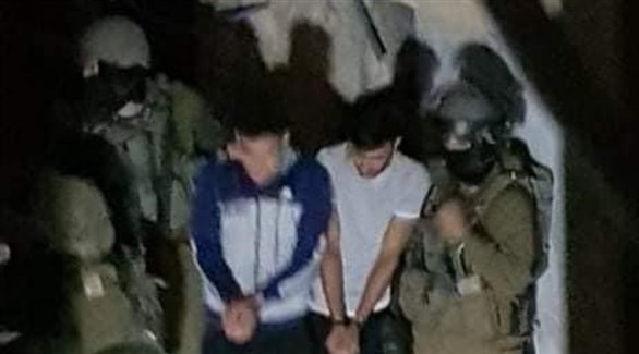 جيش الإحتلال الإسرائيلي يعتقل 13 فلسطينياً من الضفة الغربية