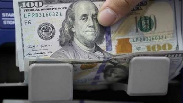 ارتفاع الدولار الأميركي لأعلى مستوى في 20 عاما