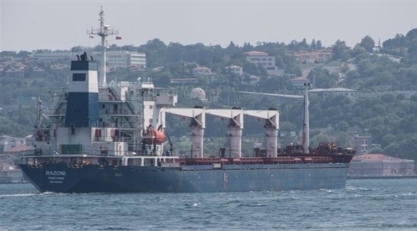 سفينة استأجرتها الأمم المتحدة تتأهب لمغادرة أوكرانيا إلى أفريقيا