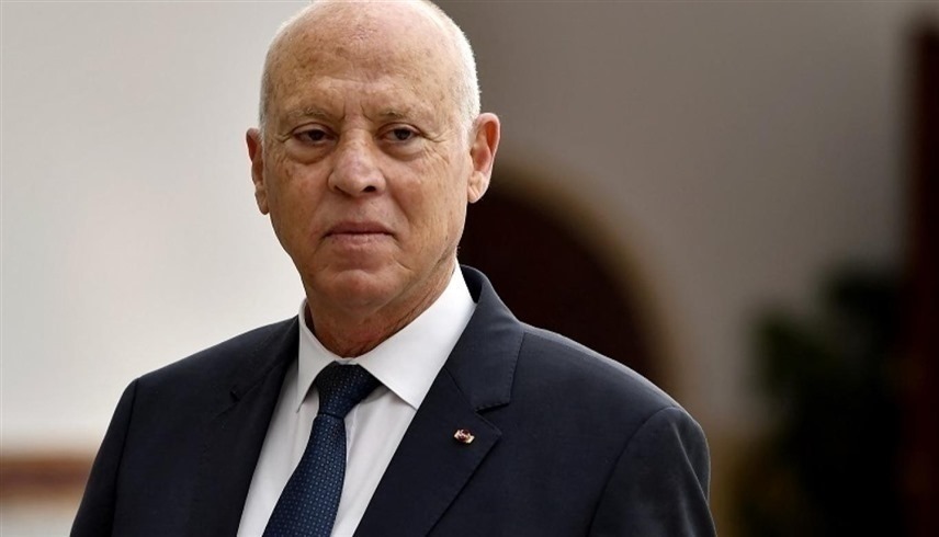 الرئيس التونسي: الدولة لا تدار عبر فيسبوك