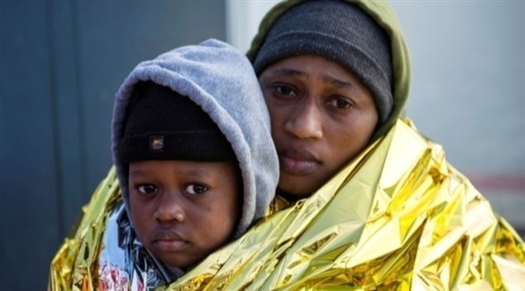 فرنسا تنقذ 31 مهاجراً من القنال الإنجليزي