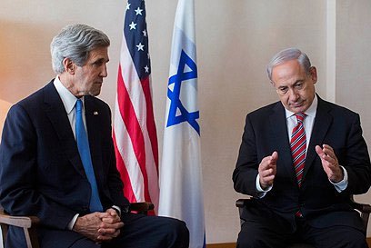نتنياهو يطلب من كيري عدم اتخاذ أي موقف أمريكي في الصراع الفلسطيني الاسرائيلي قبل مغادرة اوباما