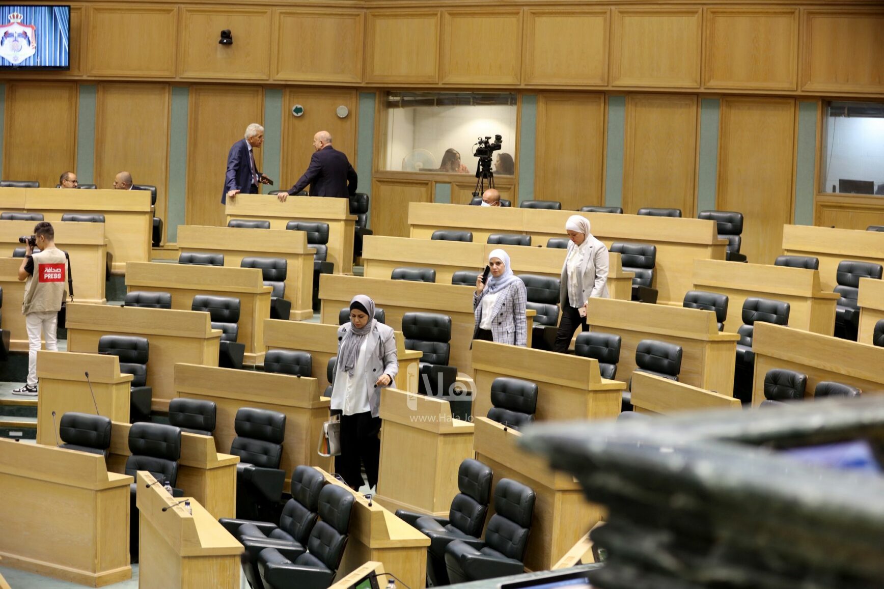 النواب يلغي المدة الممنوحة لمواءمة التشريعات مع تعديل 2011