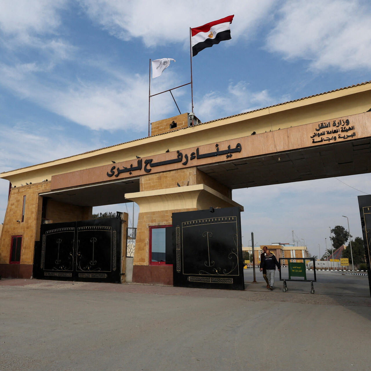 مصر وإسرائيل.. خلافات تعقد فتح معبر رفح