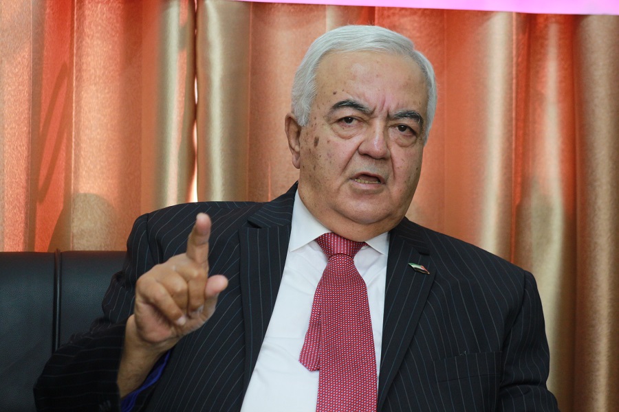 ابو شهلا:حوالي 400 الف عاطل عن العمل و 320 الف أسرة تحت خط الفقر