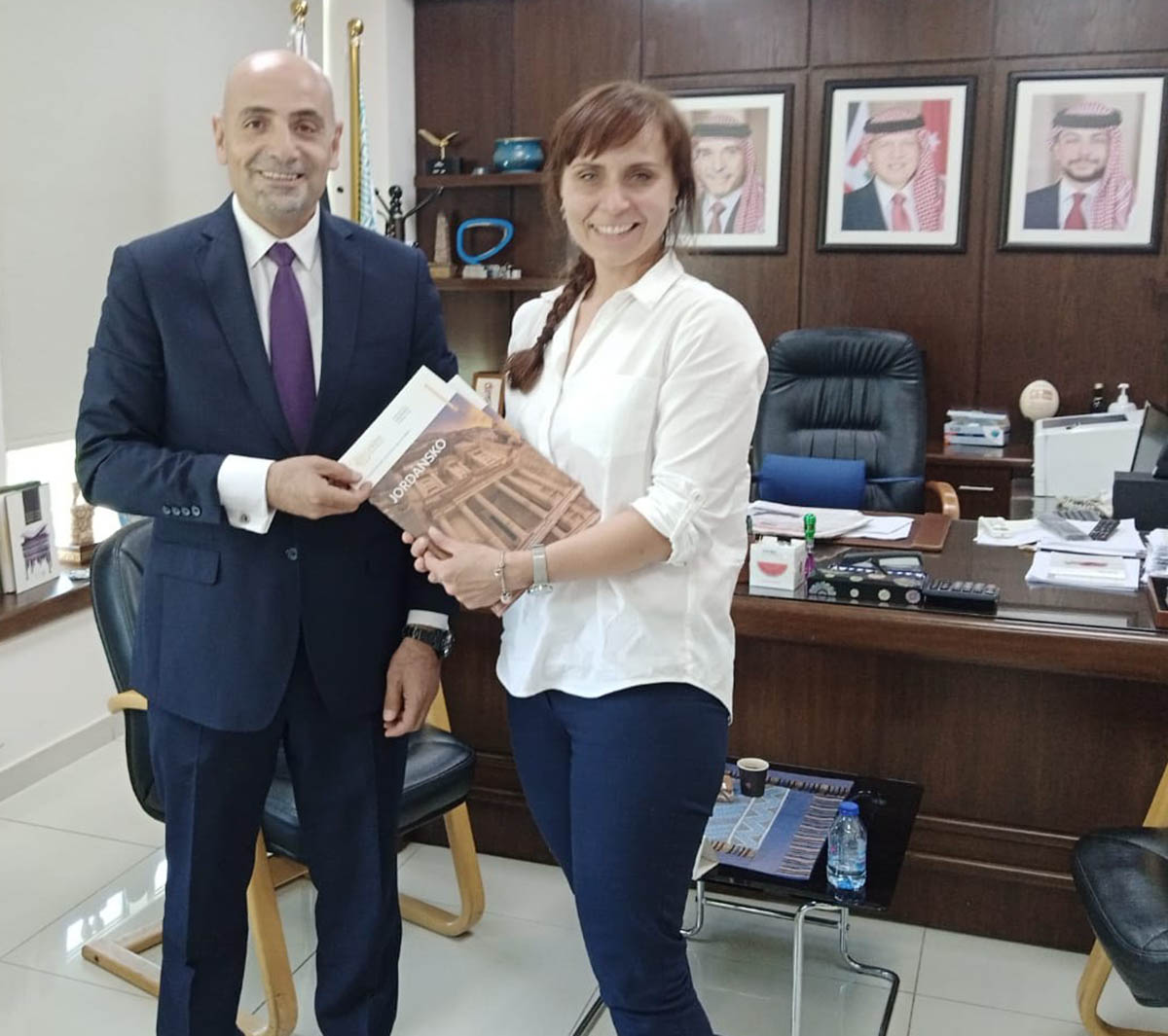 اتفاقية طيران عارض لاستقبال وفود سياحية من جمهورية التشيك