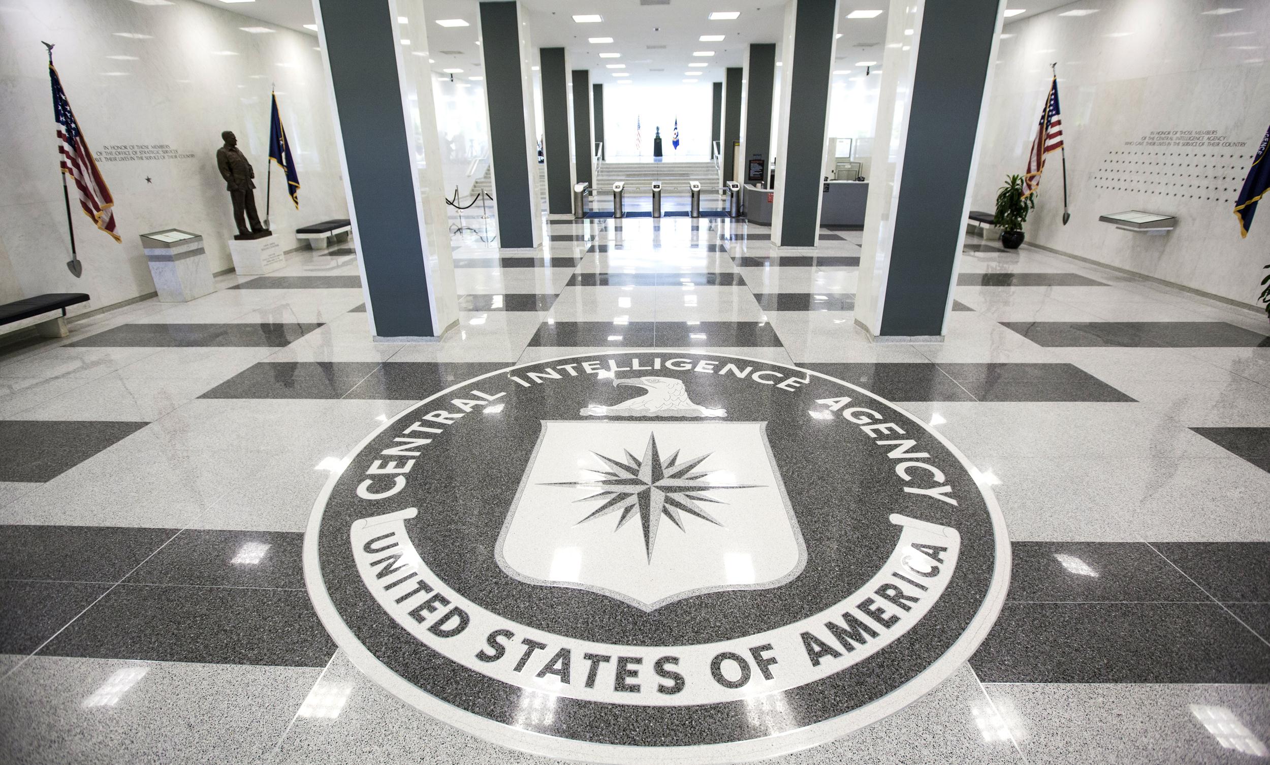 “CIA”: اتركوا هواتفكم بقربكم في 9 اكتوبر!!