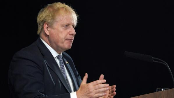 رئيس الوزراء البريطاني: إما قبول تخفيضات الأجور أو مواجهة الركود التضخمي