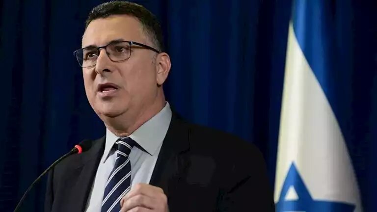 ساعر يدعو المجتمع الدولي إلى تصنيف “حزب الله” منظمة إرهابية