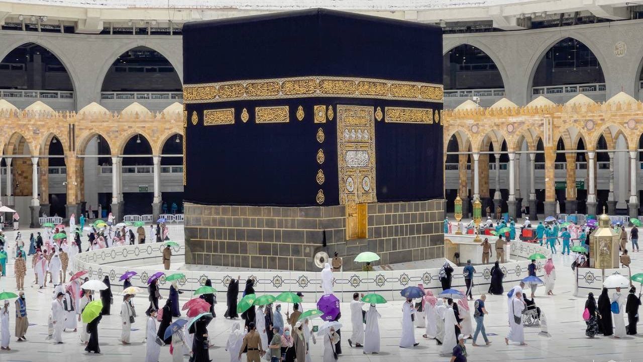 السعودية: الحجاج يتوافدون الى المسجد الحرام لأداء طواف الوداع