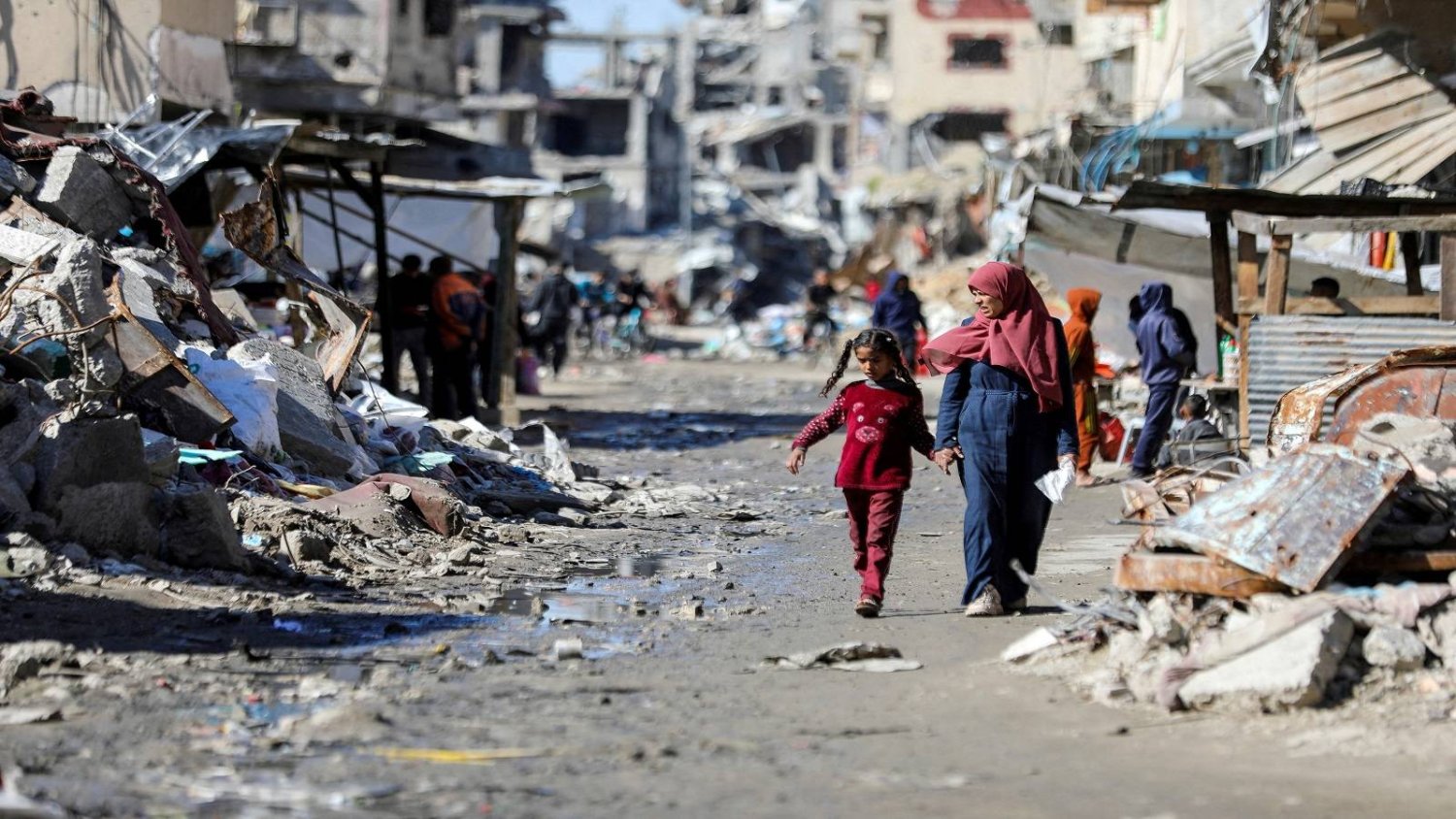 262 يوم للحرب على غزة: استهداف لجان تأمين المساعدات