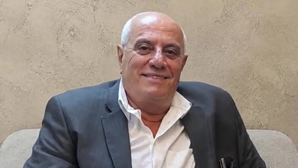 بعد توقيفه ببيروت.. تسليم أول لواء من عهد الأسد إلى دمشق