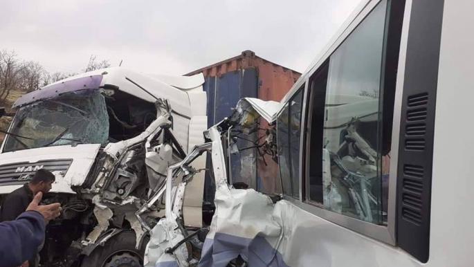 مقتل 3 وإصابة 26 من الشرطة الاتحادية بحادث سير شمال العراق