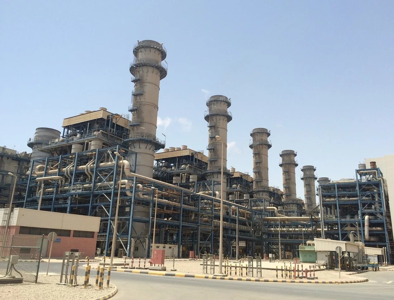 الكويت: تعرُّض محطة ثانية لتوليد الكهرباء لهجوم إيراني