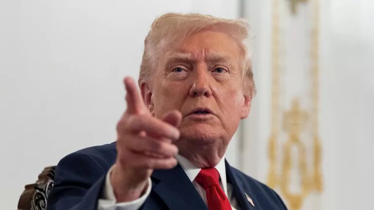 ترامب يتهم مجلس الشيوخ بإضعاف موقفه أمام إيران