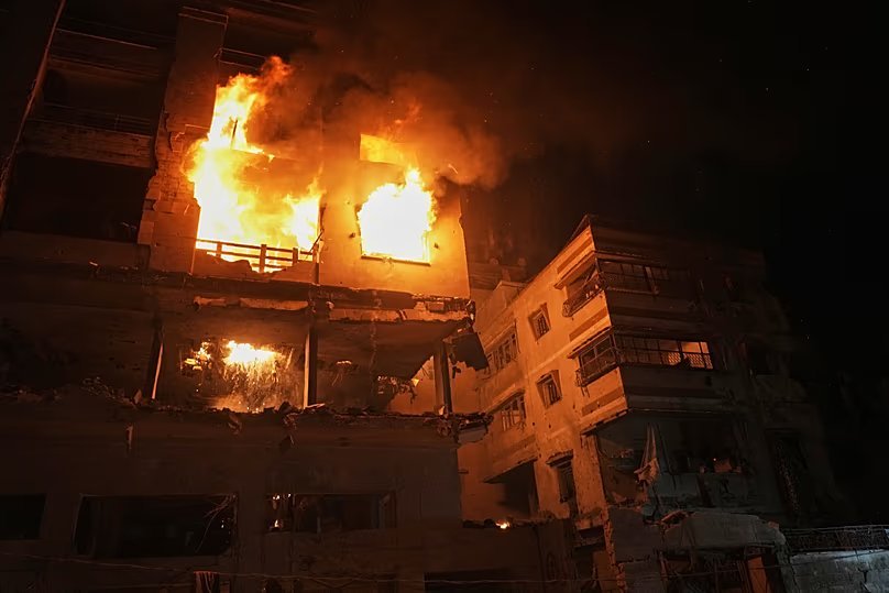 بينهم نساء.. قتلى في غارة إسرائيلية غربي مدينة غزة