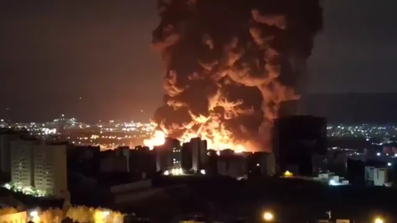 تقرير: واشنطن طلبت من إسرائيل وقف ضرب منشآت الطاقة الإيرانية