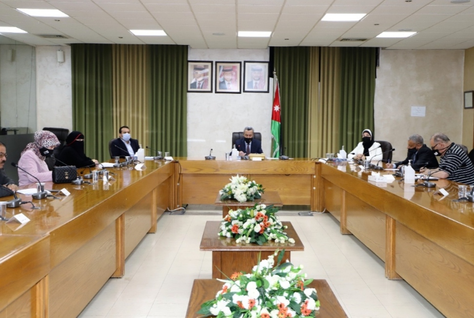 وزير التربية يناقش باجتماع استعدادات التوجيهي والعام الدراسي