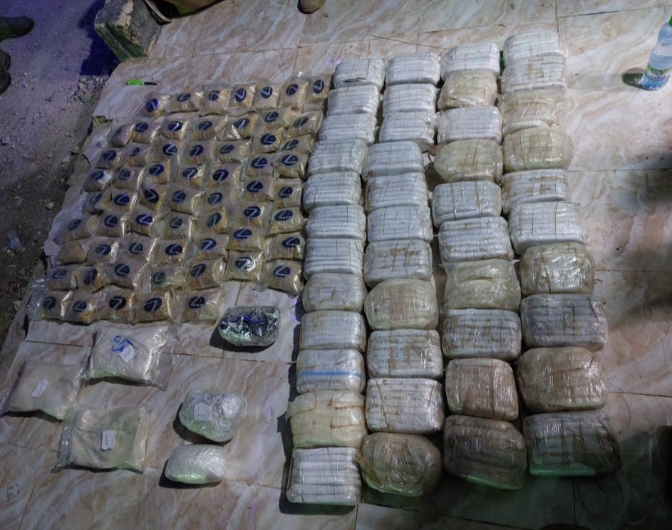 إحباط محاولة تسلل وتهريب كميات كبيرة من المخدرات والأسلحة