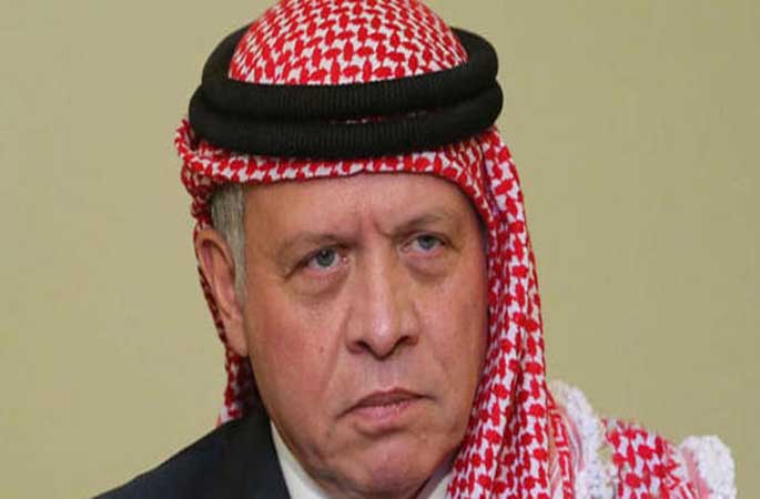 الملك يعزي أمير قطر بوفاة سمو الشيخ خليفة بن حمد آل ثاني